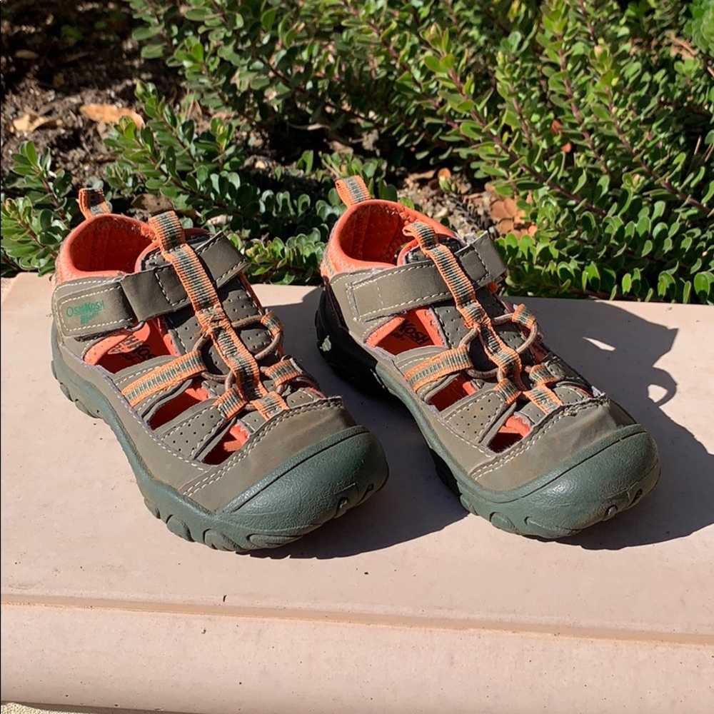 Osh Kosh B'gosh Toddler Girls 9 athletic sandals